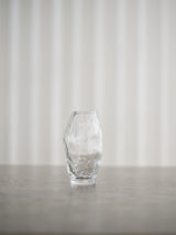 The small Vera vase