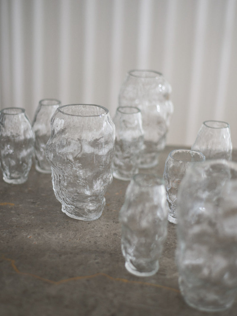 The small Vera vase